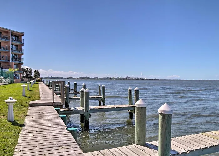 Holiday home Waterfront + Pool! Ocean 1 Mi To