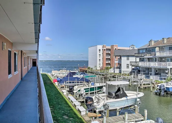Waterfront + Pool! Ocean 1 Mi To Holiday home